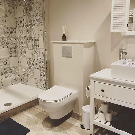 Maison La Viste 3*